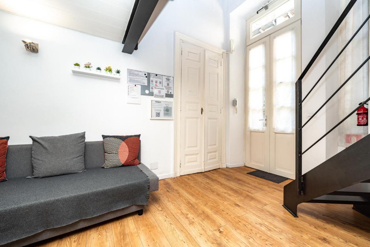 Stagabin Little Loft Near Porta Susa Station And Subway Турин Екстер'єр фото